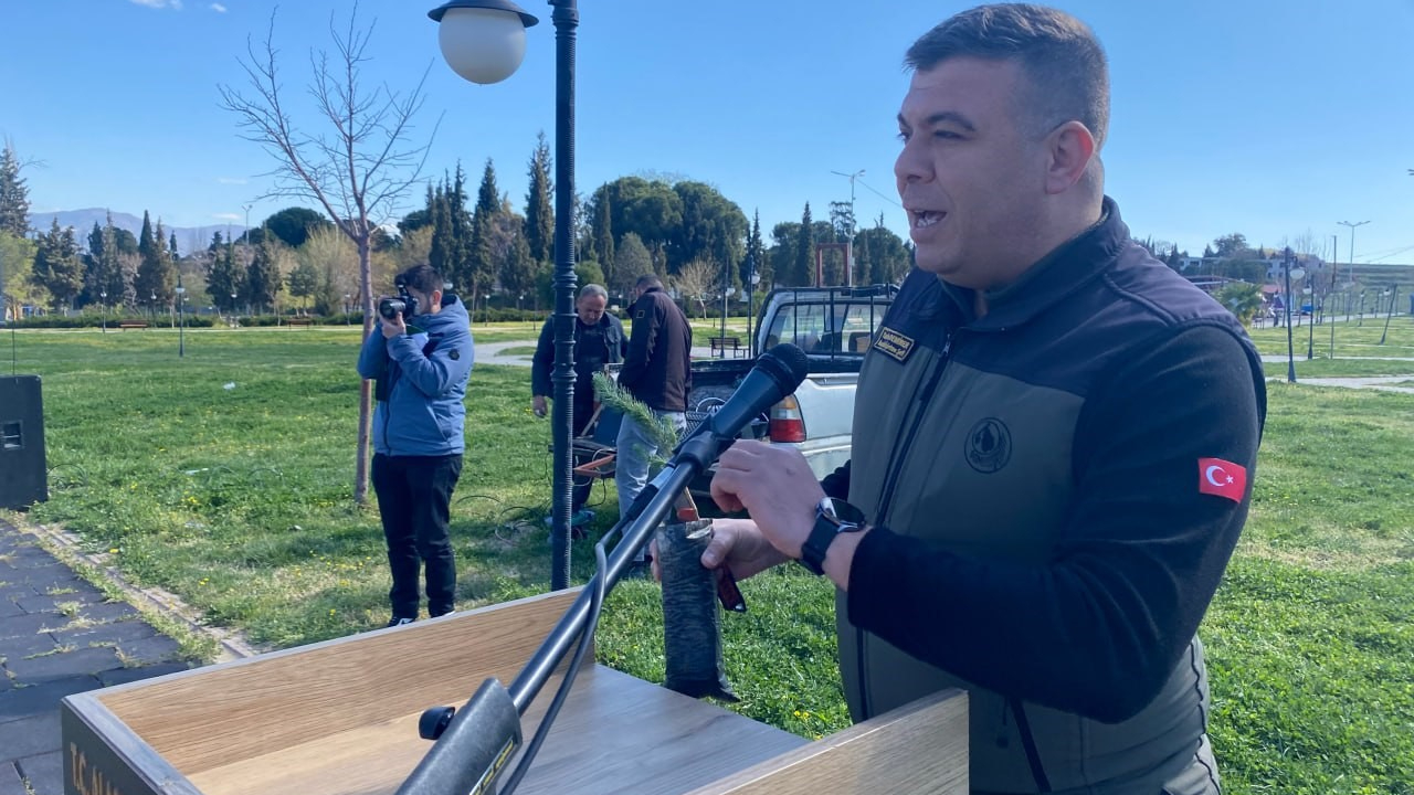 Alaşehir'de 400 fidan toprakla buluştu