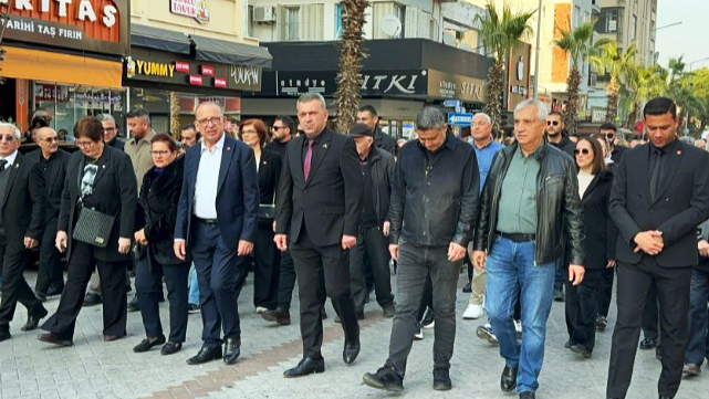 CHP'den 'Demokrasiye Sahip Çıkıyoruz' yürüyüşüne davet