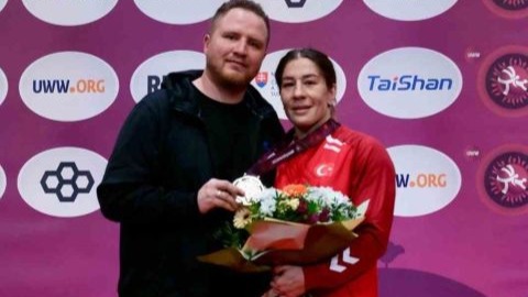 Milli güreşçi Yasemin Adar Yiğit, Avrupa 2.’si oldu