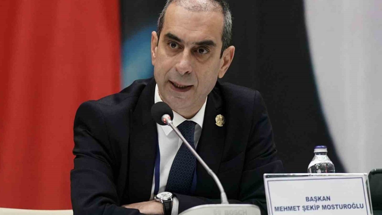 Şekip Mosturoğlu: "Bizler sportif sonuçlardan bağımsız olarak Fenerbahçe’ye tutkuyla bağlıyız"