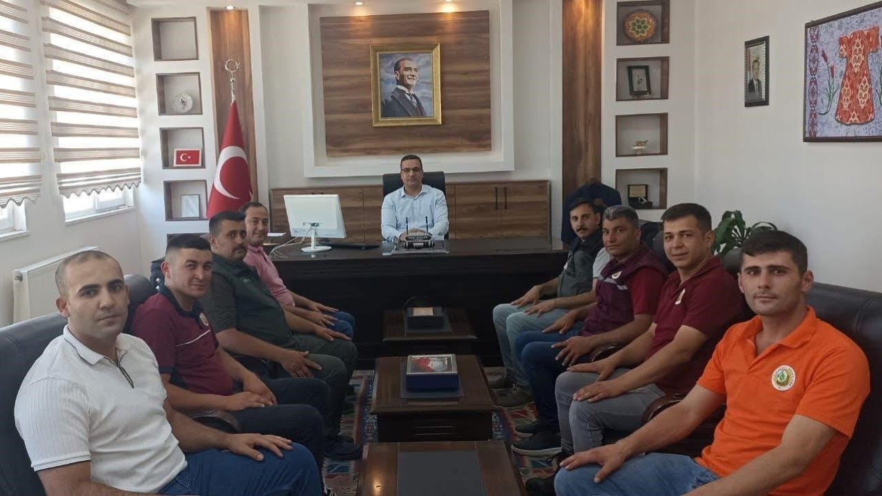 Sarıgöl Kaymakamı, orman yangın ekibini tebrik etti