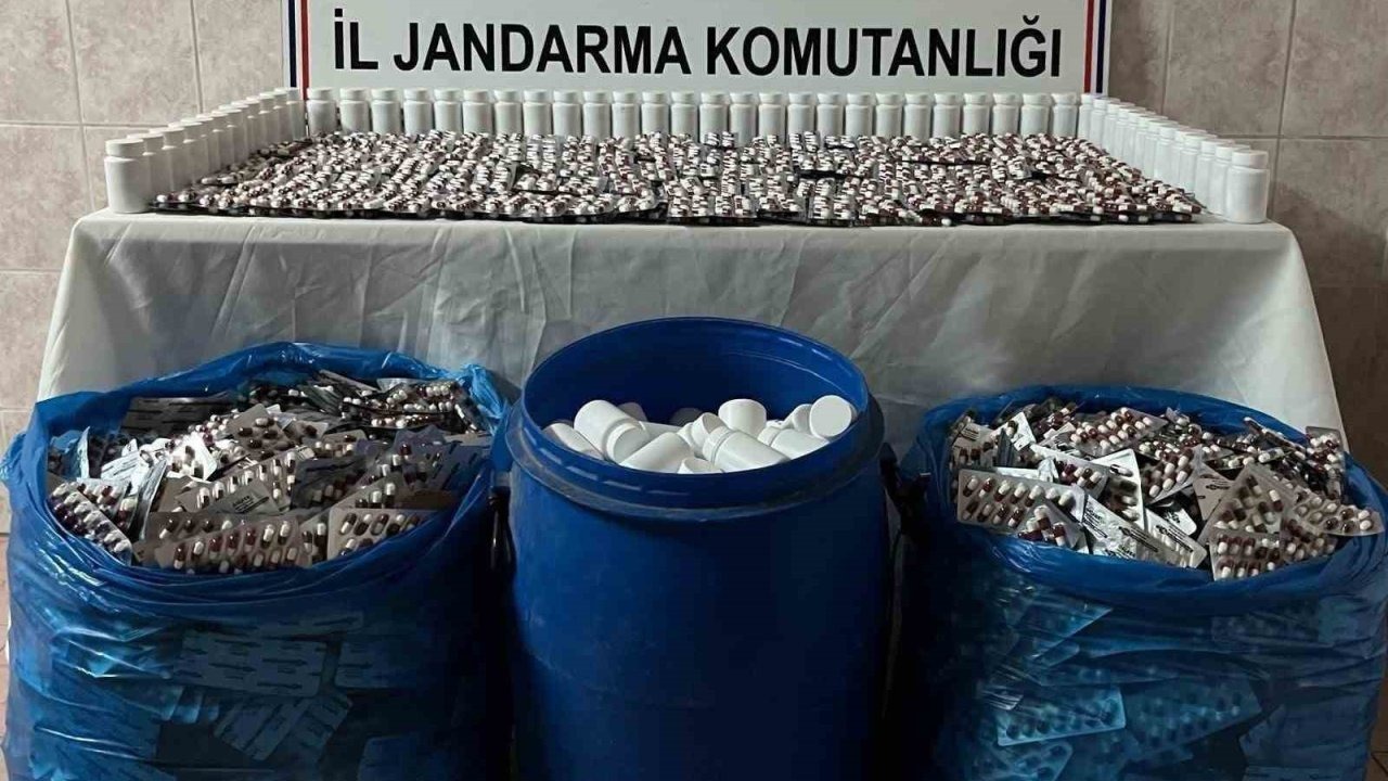 İzmir’de jandarmadan operasyon: 87 şüpheli yakalandı!