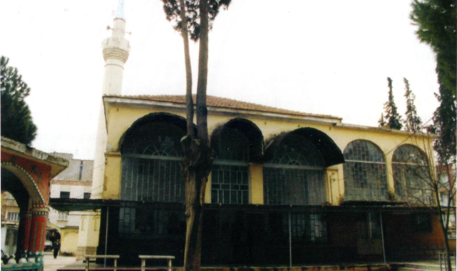 TARİHÎ İBADETHANELERİMİZDEN: HACI ÜVEYS YA DA DEREKÖY CAMİİ