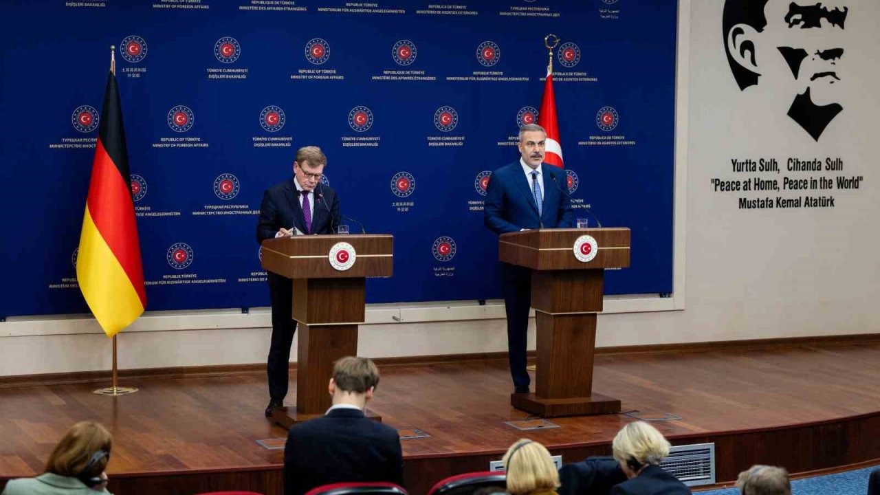 Bakan Fidan: "Türkiye gibi bir güç, Avrupa gibi bir güçle birleştiği zaman bizim birliğimizden bir süper gücün ortaya çıkması mümkün"