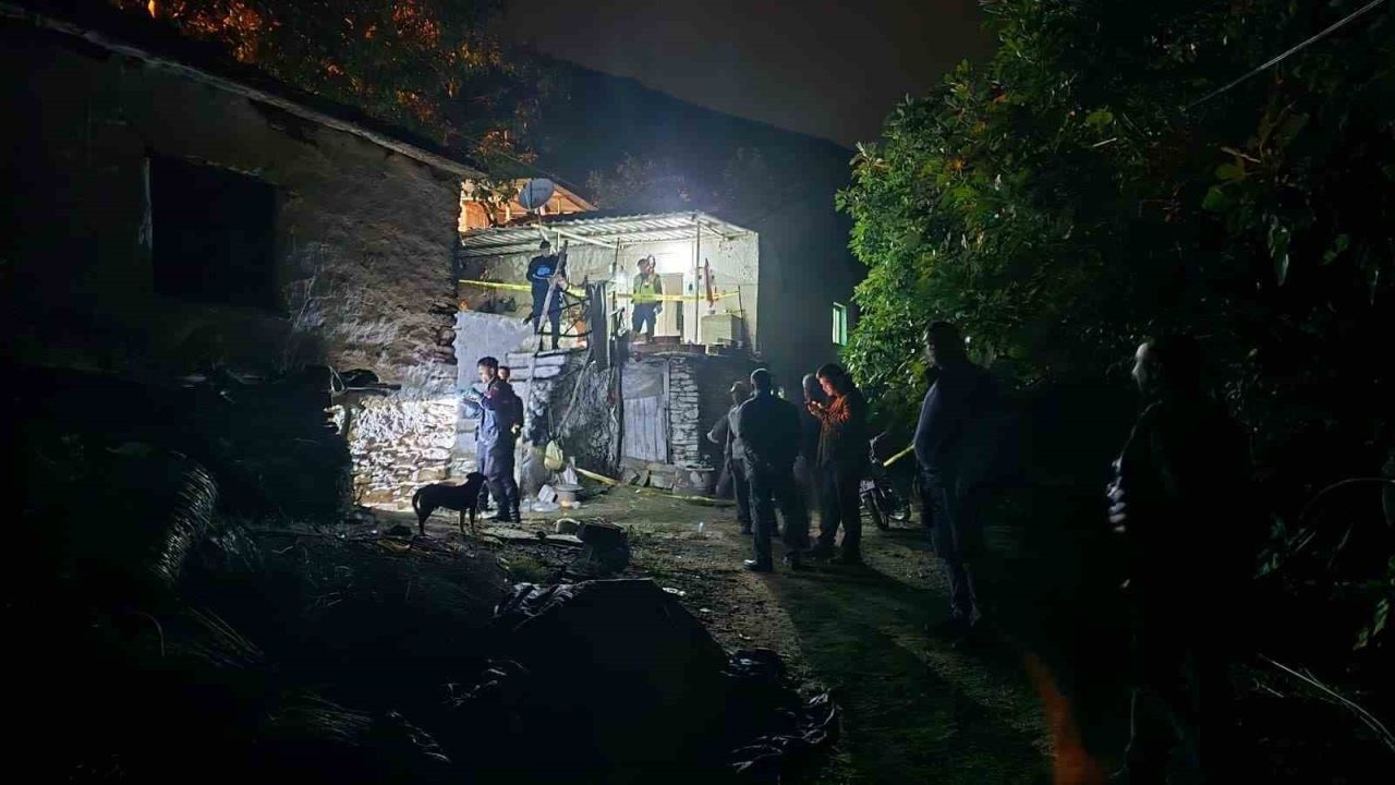 Bir aile faciası daha: Oğlunu öldürdü, eşini ağır yaraladı