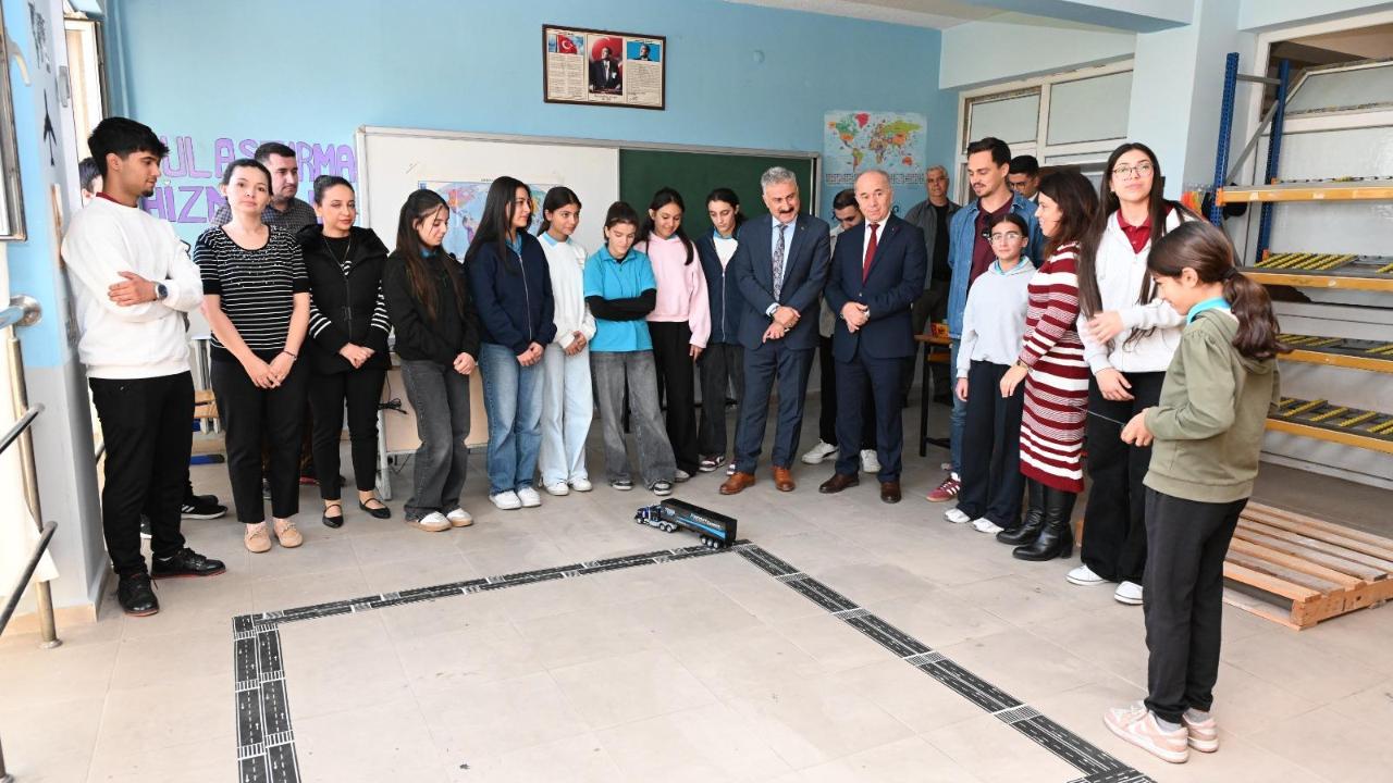 İl Emniyet Müdürü Fahri Aktaş’tan Öğrencilere Mesaj: “Gençlerimizin Huzuru, Bizim En Kıymetli Önceliğimiz”