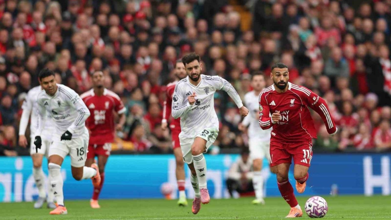 Manchester United, Liverpool deplasmanında galip