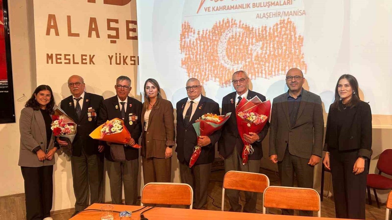 Manisalı Gaziler, öğrencilerle buluştu