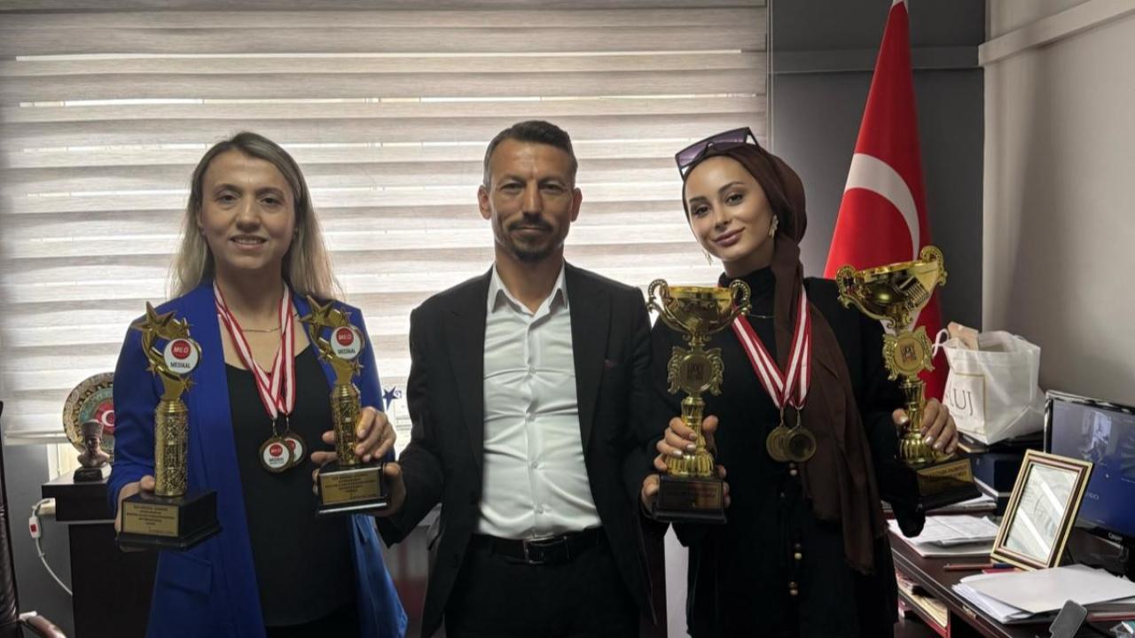 Manisalı kuaförler Antalya'da 4 kupa aldı