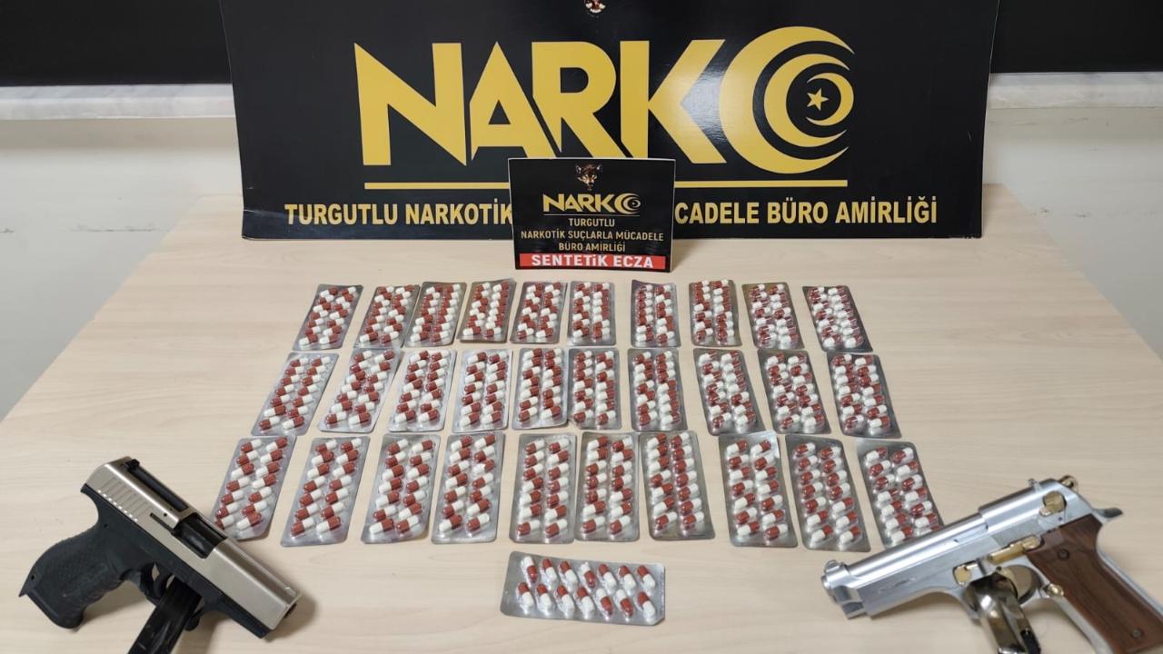 Turgutlu'da uyuşturucu operasyonu: 3 tutuklama!