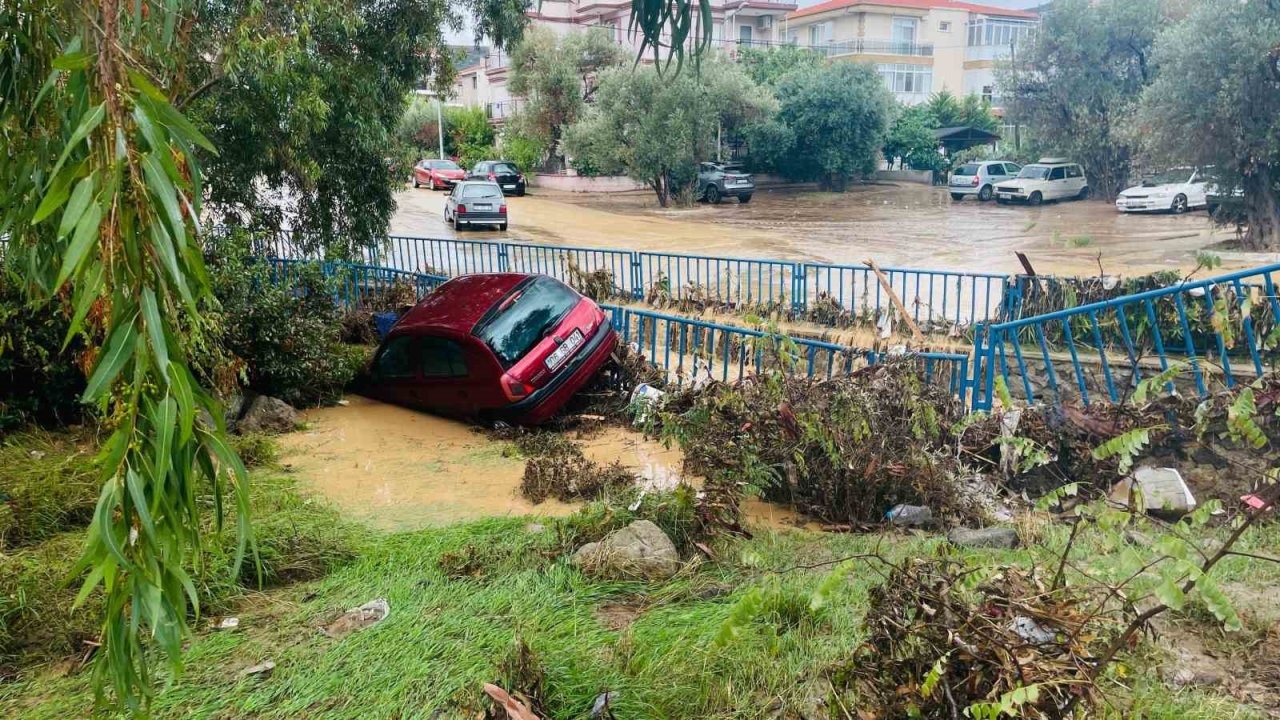 Yoğun yağış sele yol açtı: 1 kişi kayıp!