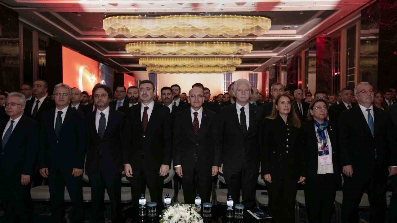 Bakan Şimşek: ‘‘Sermaye piyasaları ağırlıklı finans modeline geçiş yapmak istiyoruz’’