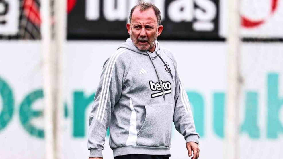 Beşiktaş 3 futbolcusundan eksik çalıştı