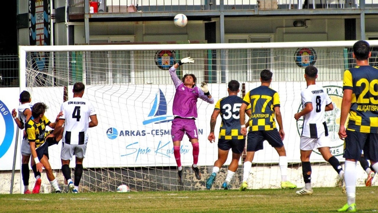Çeşme’de derbi mücadelesinde gol sesi çıkmadı