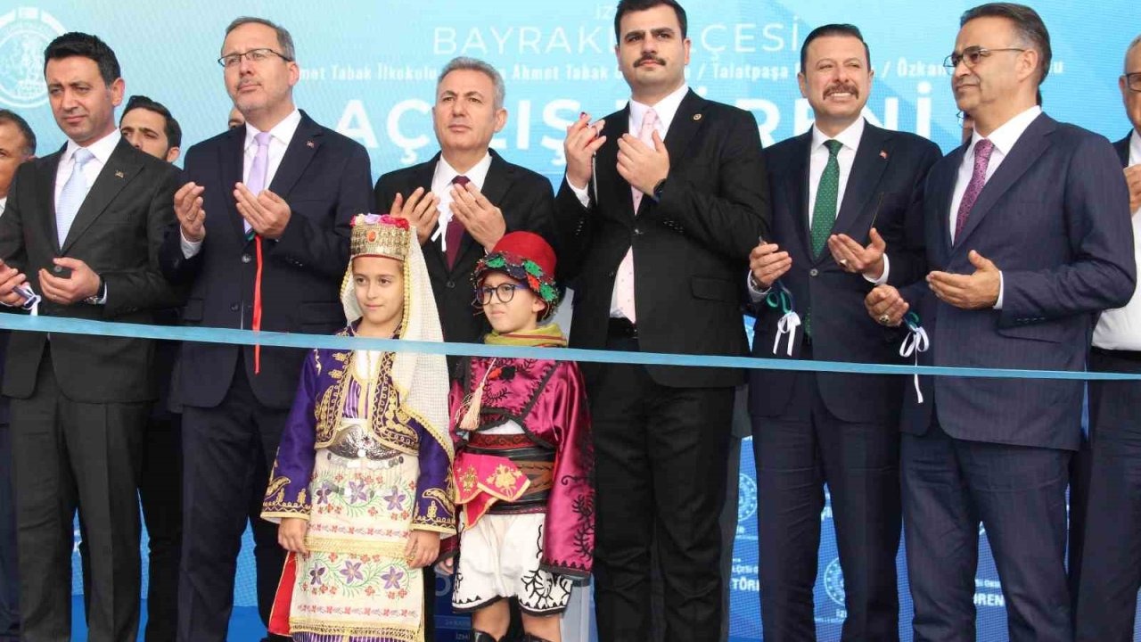 Depremde hasar görünce yeniden yapılan 4 okulun açılışı gerçekleştirildi