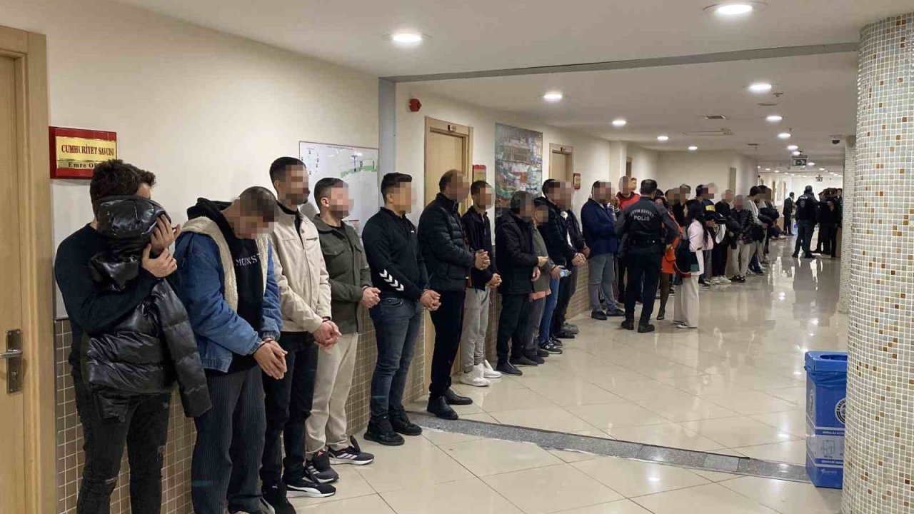 Dini duyguları istismar ederek dolandırıcılık yapan 55 şüpheli tutuklama talebiyle sevk edildi!