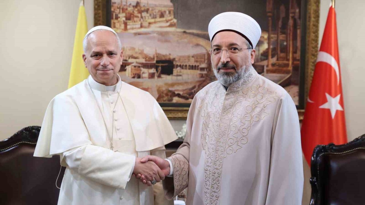 Diyanet İşleri Başkanı Arpaguş, Papa 14. Leo ile görüştü