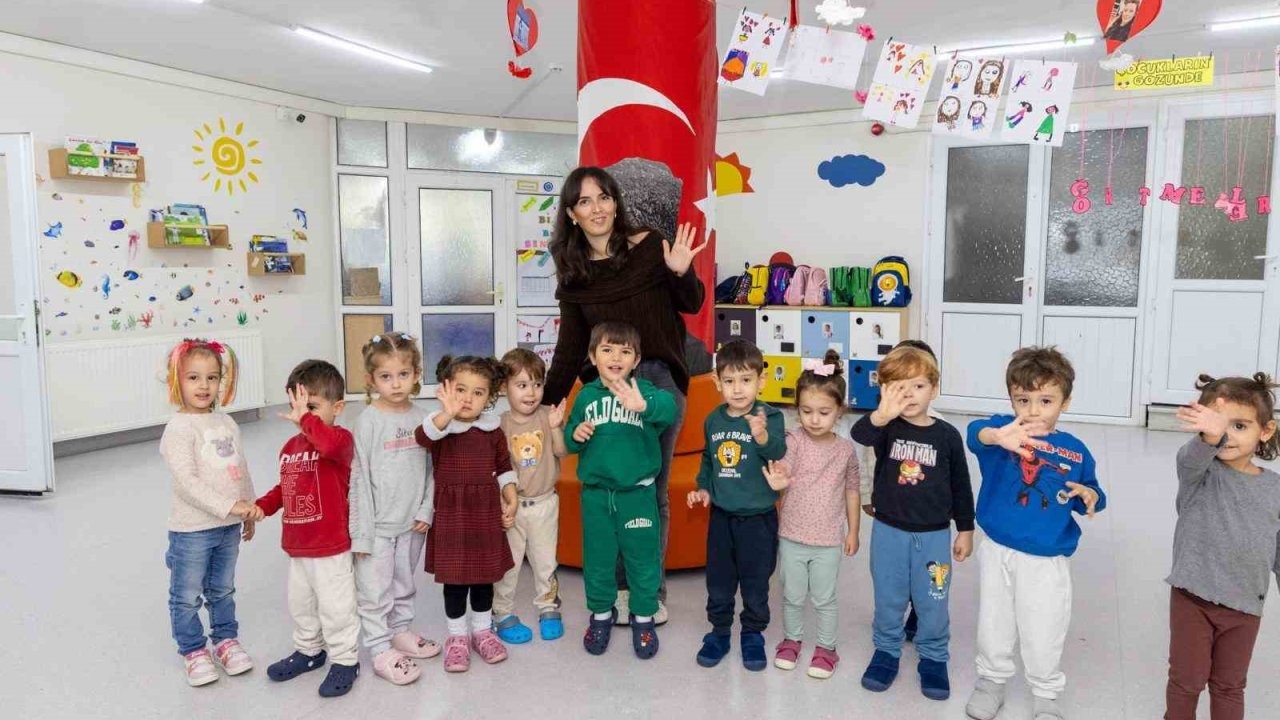 Eğitim gördüğü anaokuluna öğretmen oldu