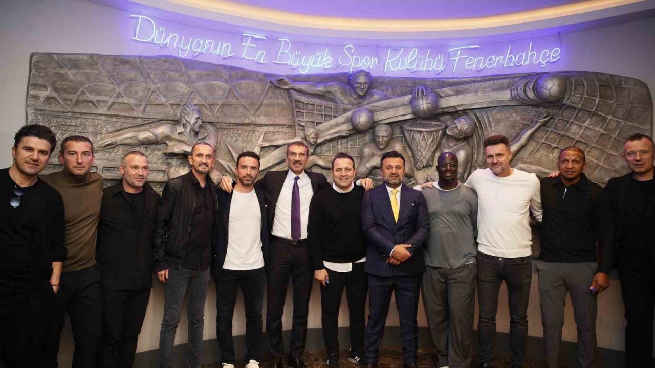 Fenerbahçe’nin eski yıldızları derbi öncesi bir araya geldi