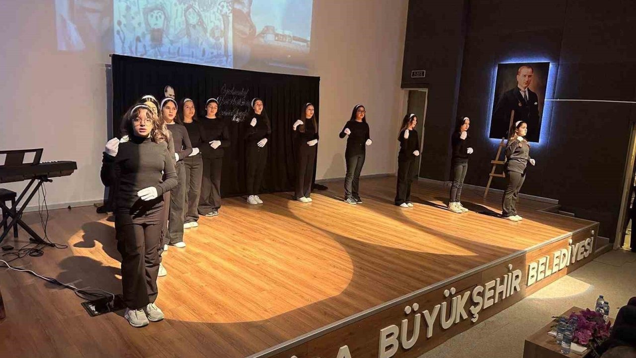 İlçede 24 Kasım Öğretmenler Günü coşkuyla kutlandı