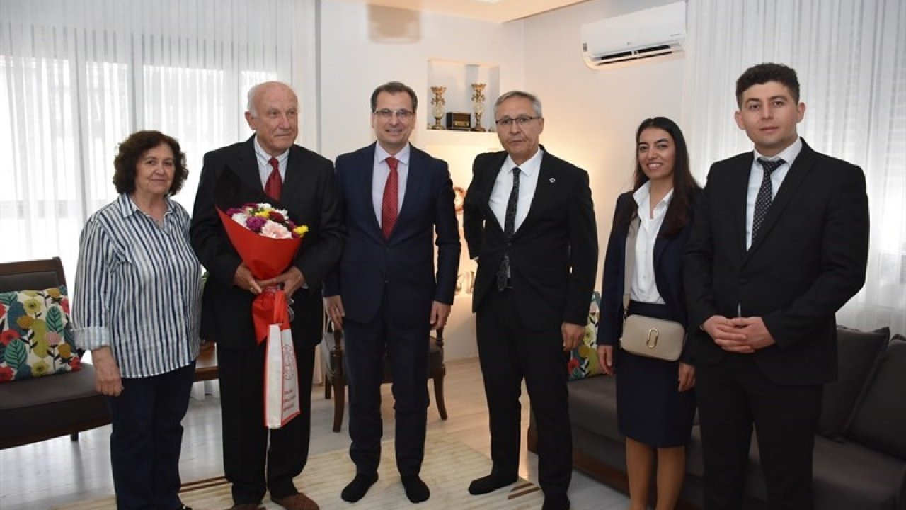 Kaymakam Güldoğan’dan, eğitim çınarlarına vefa