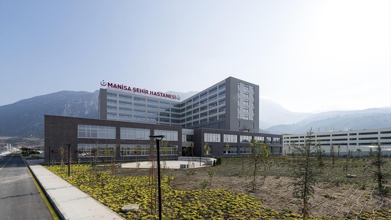 Manisa Şehir Hastanesi 7 yılda 9 milyon 635 bin 411 poliklinik hizmeti verdi