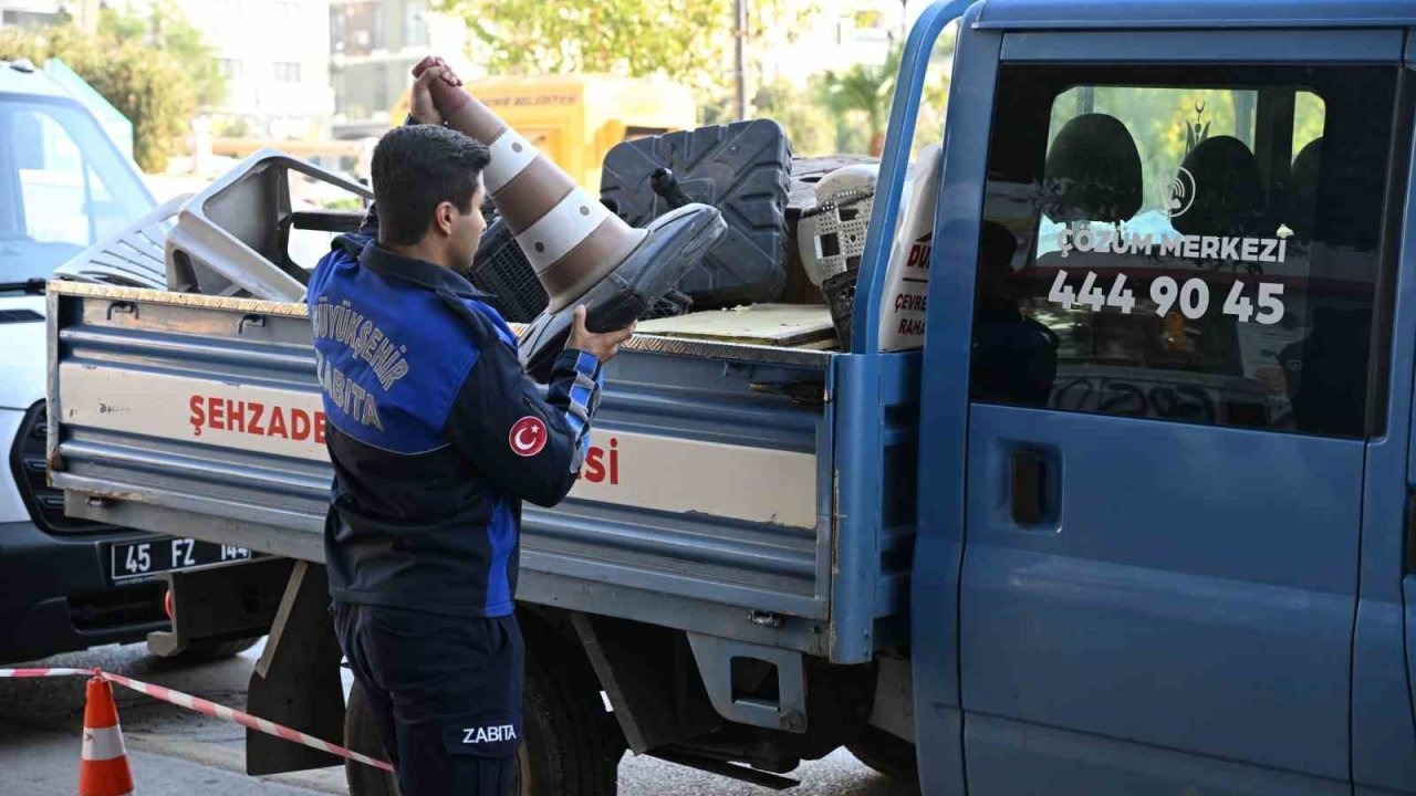 Manisa’da kaldırım işgaline yönelik denetimler devam ediyor