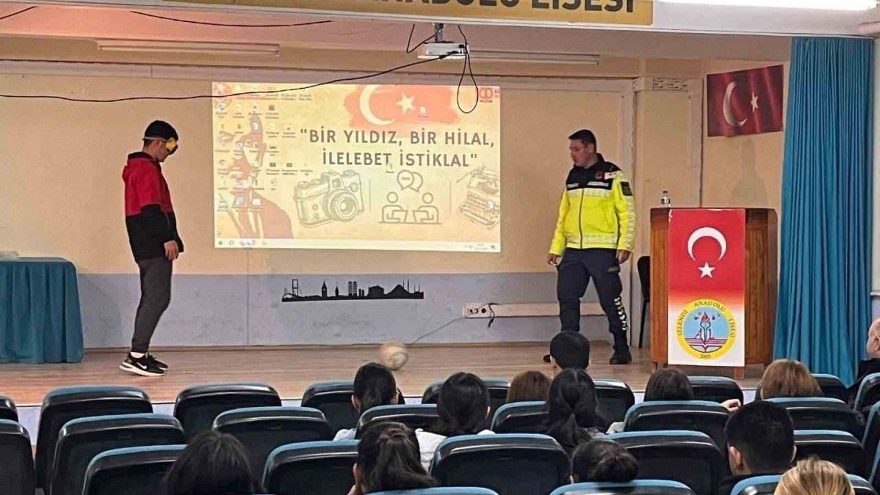 Manisalı öğrencilere trafik kuralları hakkında bilgilendirme