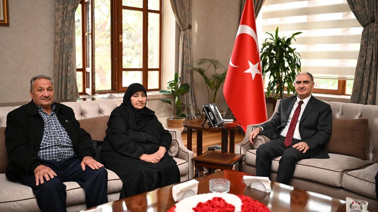 Şehit Özdemir Ailesinden Protokole Duygulandıran Ziyaret