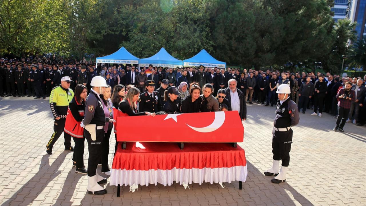 Şehit polis Ali Barut için Alaşehir Emniyeti'nde tören düzenlendi