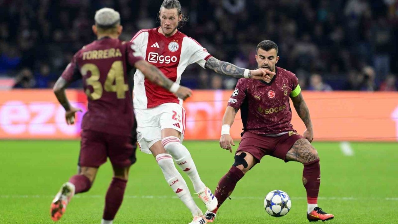 UEFA Şampiyonlar Lig: Ajax: 0 - Galatasaray: 0 (İlk yarı maçtan kareler)