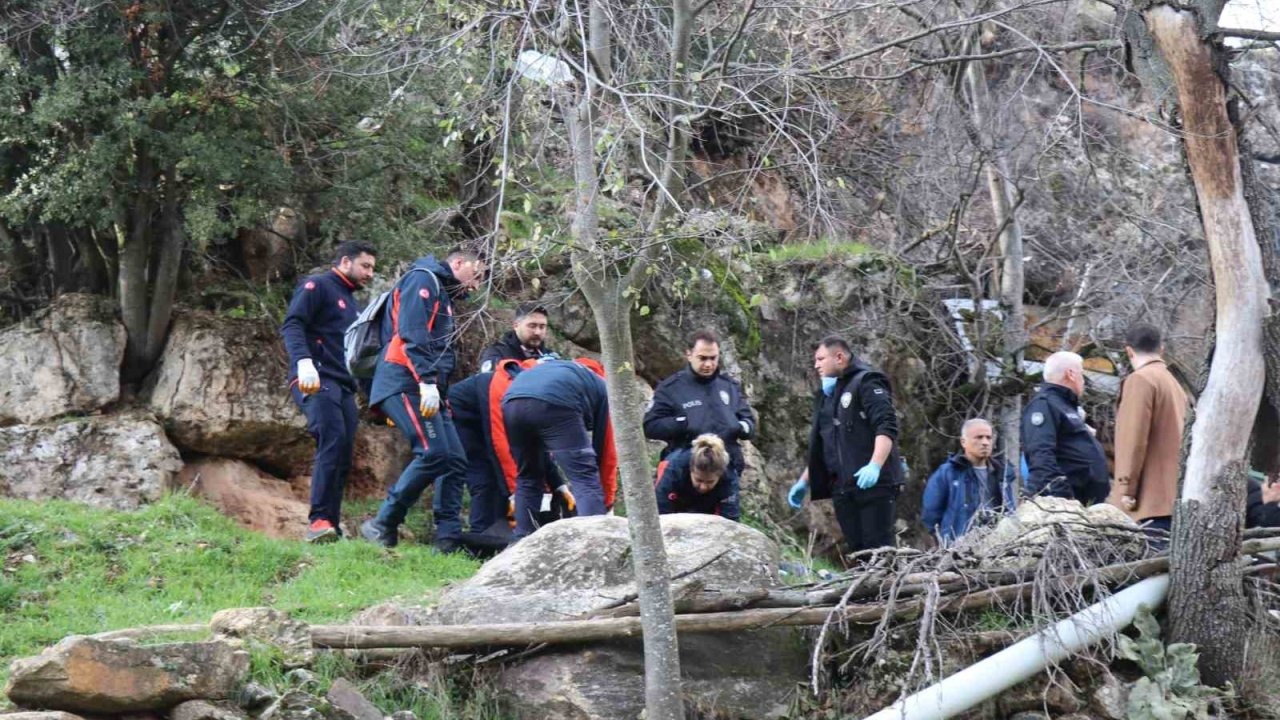 Ege'de acı olay: Kayıp Alzheimer hastası yaşlı adam dere kenarında ölü bulundu!