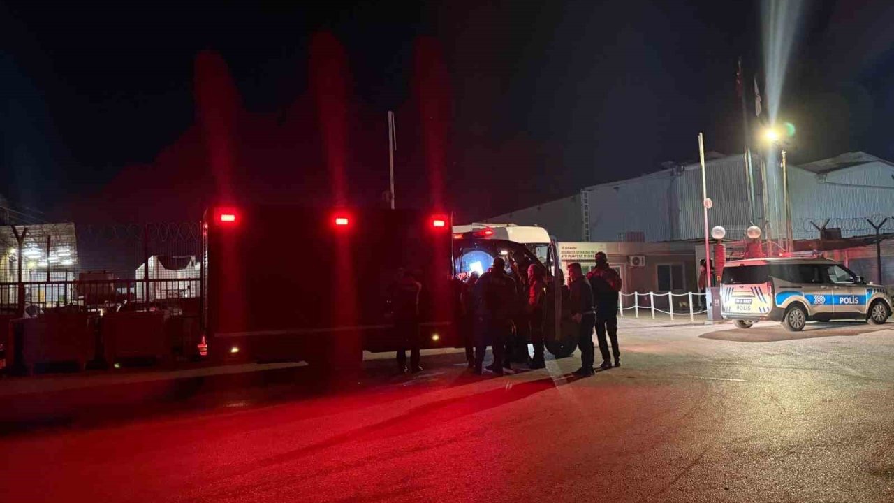 Komşu ilçede tırdan sızan kimyasal maddeden etkilenen 5 kişi hastanelik oldu!