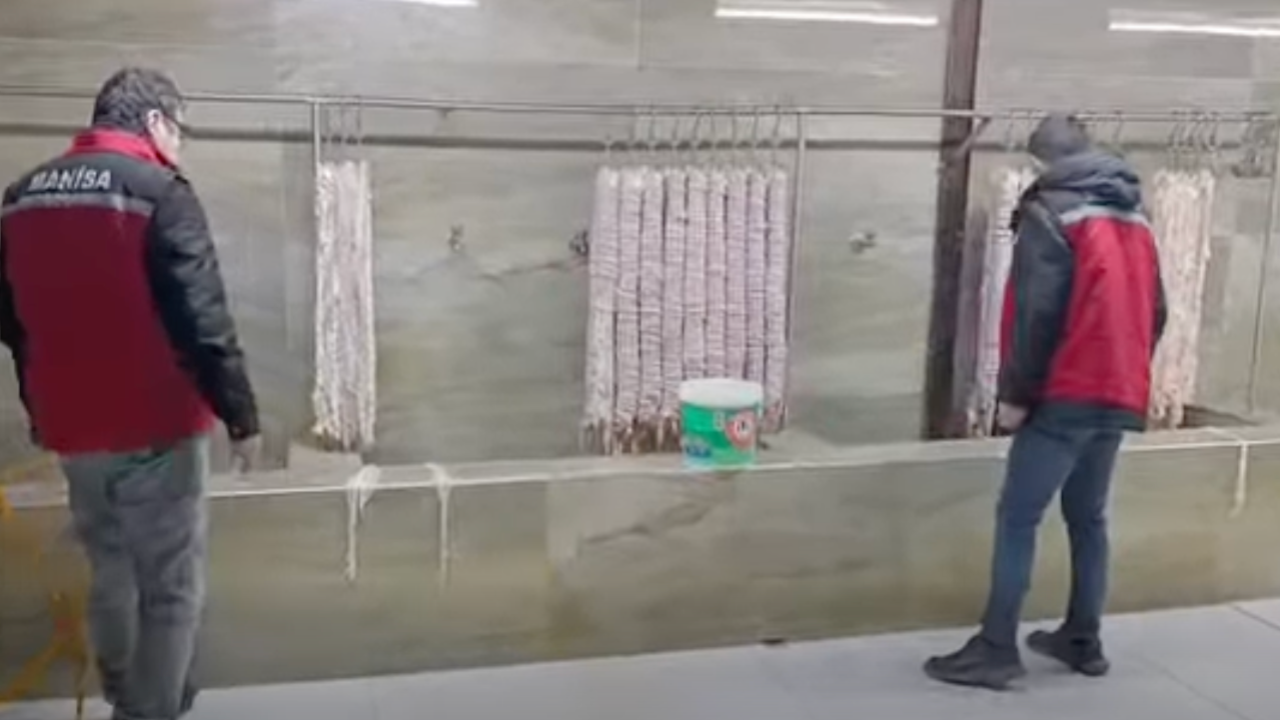 Manisa’da 4 Milyon TL Değerinde Bozulmuş Kokoreç Ele Geçirildi