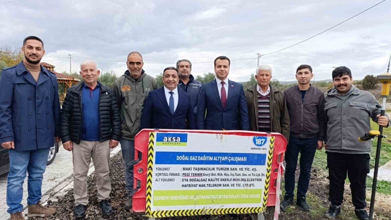 Manisa'nın o ilçesinde doğalgaz için ilk kazma vuruldu