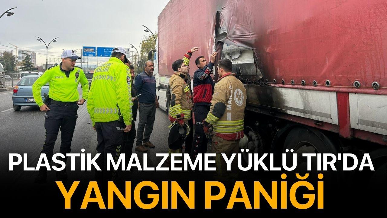 Plastik Malzeme Yüklü TIR'da Yangın Paniği