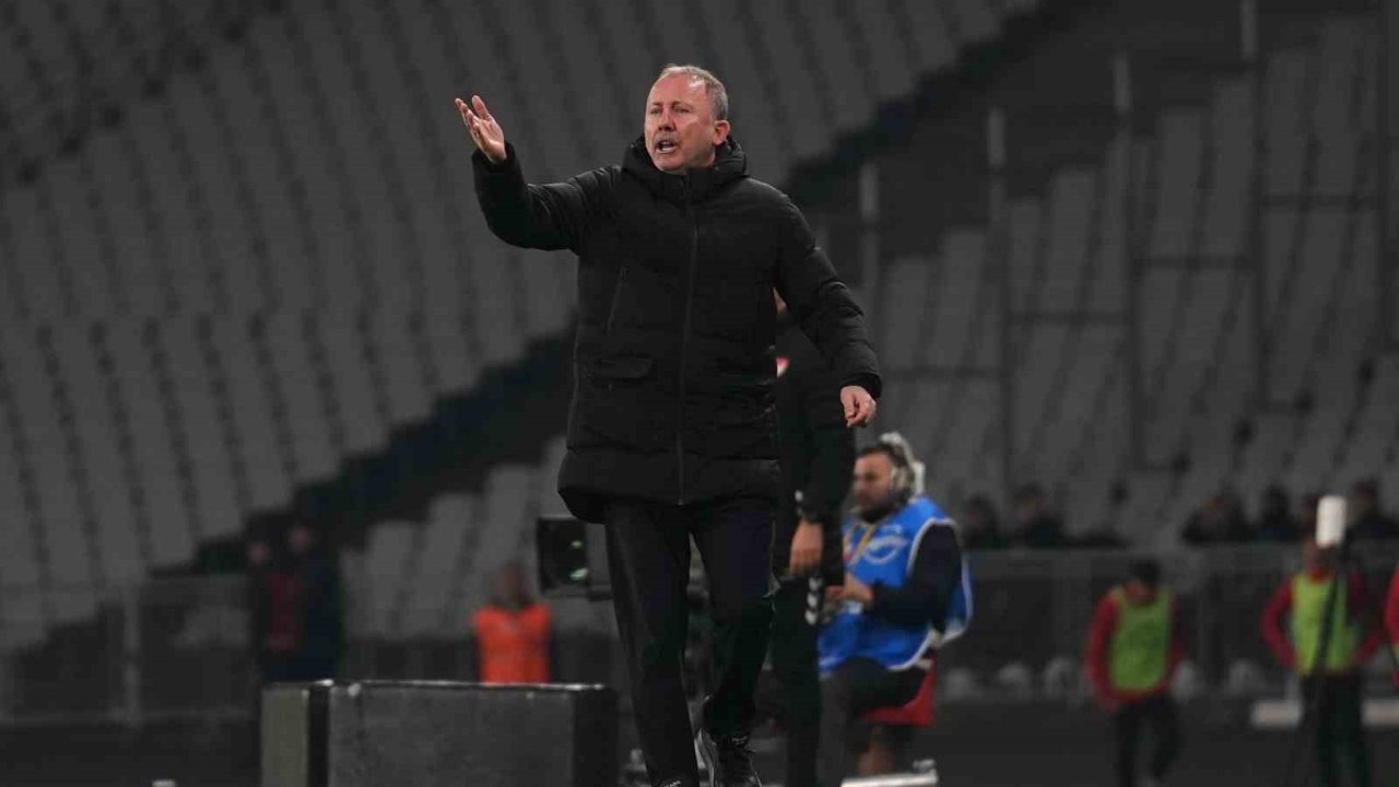 Trendyol Süper Lig: Fatih Karagümrük: 0 - Beşiktaş: 2 (Maç sonucu)