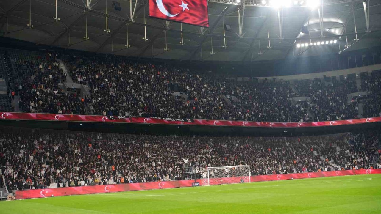 Tüpraş Stadyumu’nda ‘istifa’ sesleri!