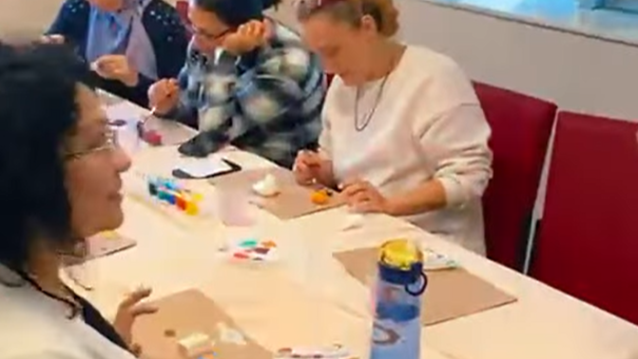 Turgutlu Sağlık Personelinden Motivasyon Dolu "Renkli" Buluşma