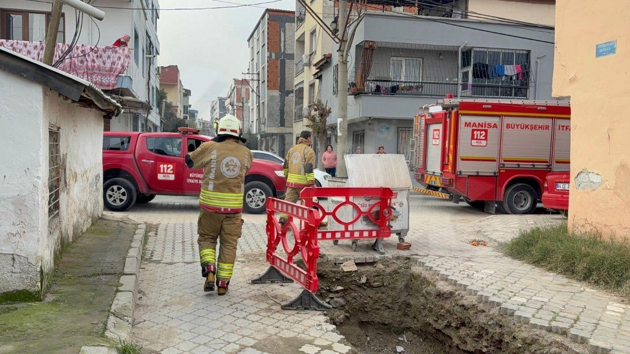 Turgutlu’da "Ev Yangını" İhbarı Ekipleri Alarma Geçirdi: Gerçek Çok Başka Çıktı!