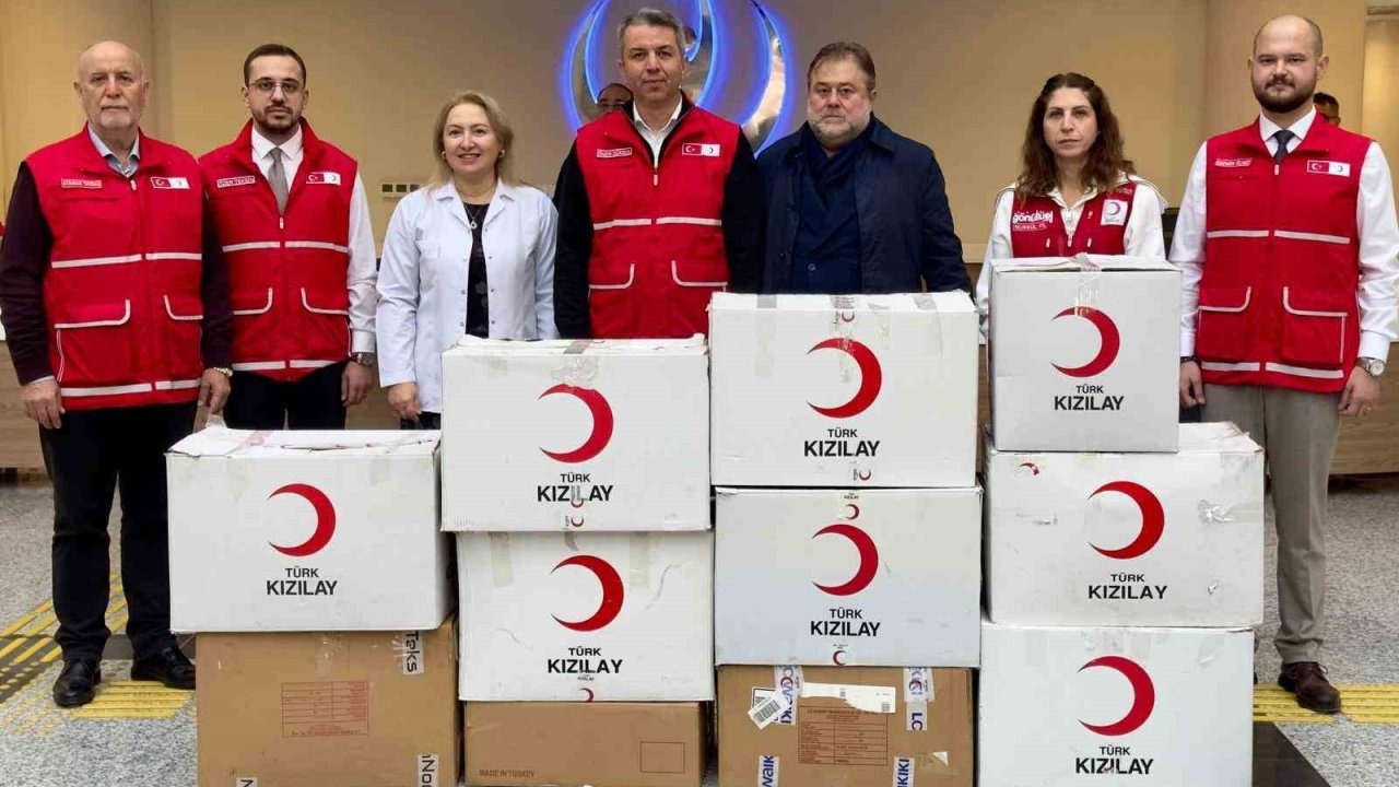 Türk Kızılay Manisa’dan Merkezefendi Devlet Hastanesi’ndeki hastalara destek