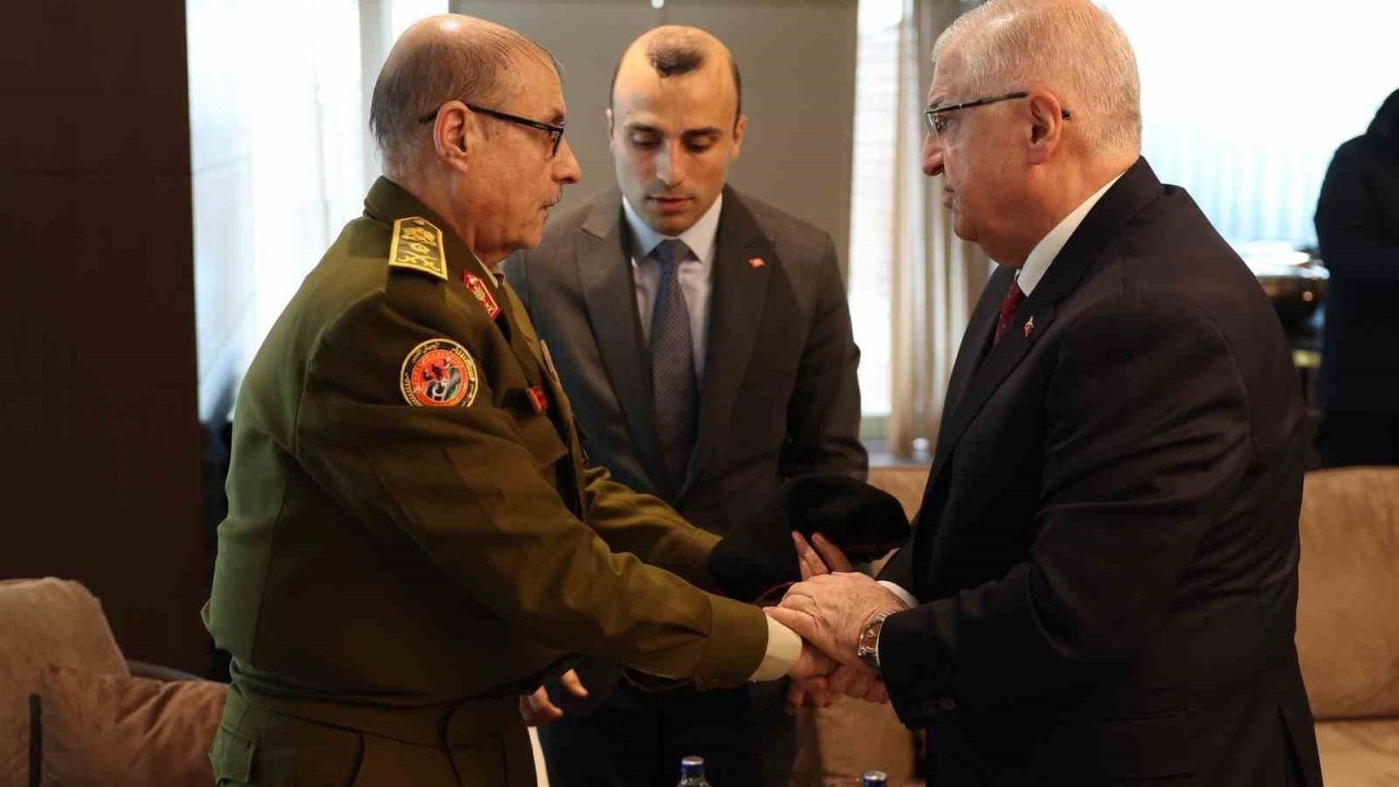 Uçak kazasında hayatını kaybeden Libya heyetinin aileleri, naaşları almak üzere Türkiye'ye geldi