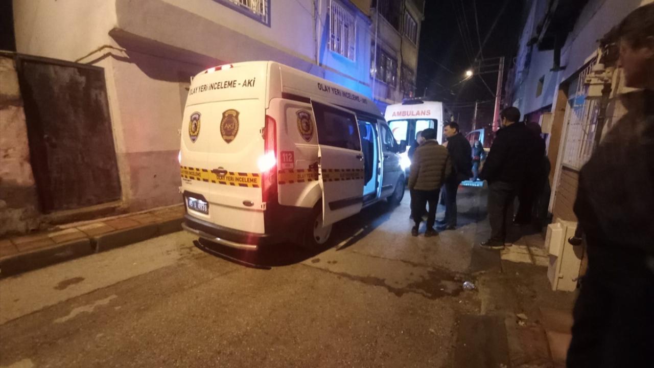 78 yaşındaki anne, 52 yaşındaki oğlunu yatağında ölü buldu