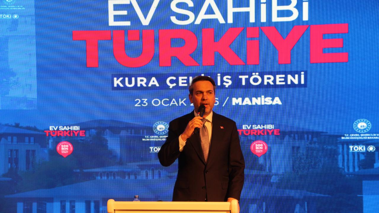 Bakan Bayraktar Manisa'da konuştu: "2028'de 17 milyon haneye kendi doğal gazımızı vereceğiz"