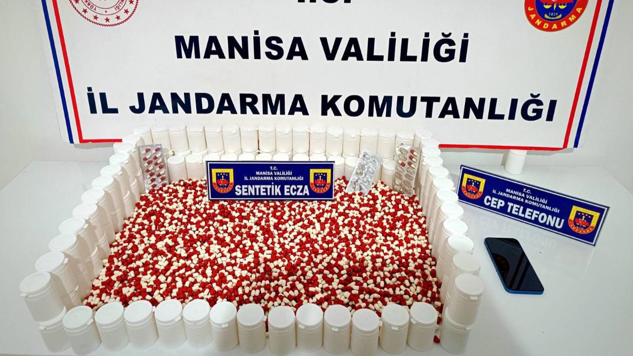 Evinde 6 bin 71 adet uyuşturucu hapla yakalandı!