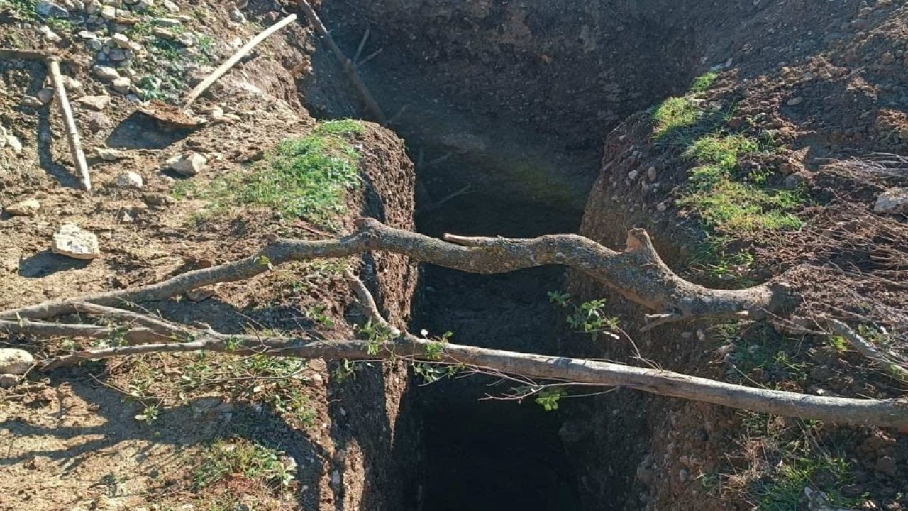 Manisa'da kaçak kazıya jandarma baskını: 1 kişi suçüstü yakalandı