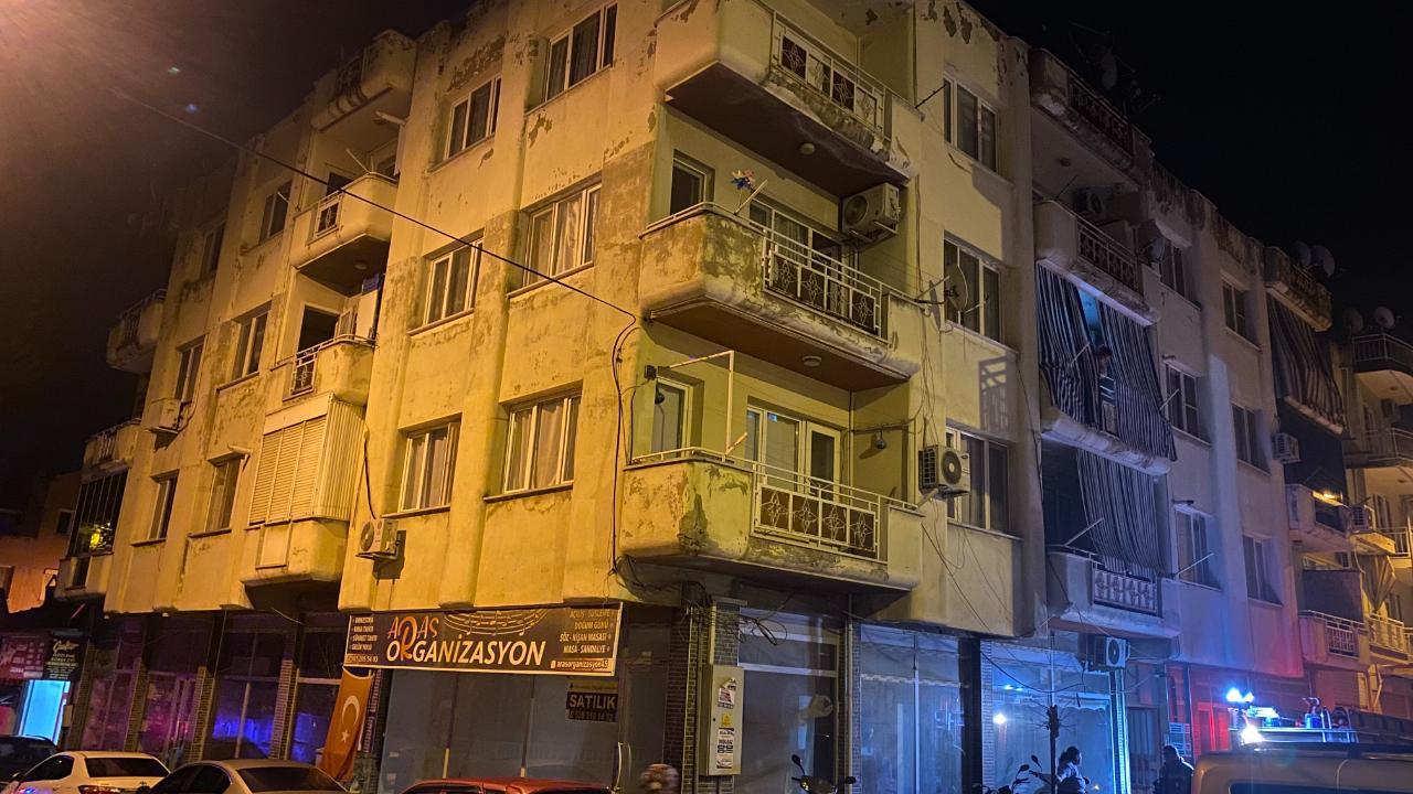 Manisa'da sabaha karşı çıkan ev yangını korkuttu!
