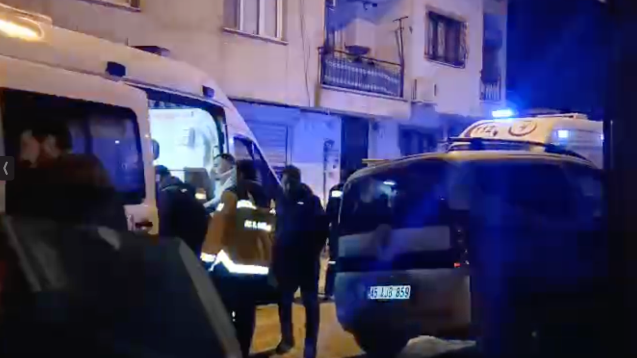 Turgutlu’da silahlı ve bıçaklı kavga: 4 kişi yaralandı
