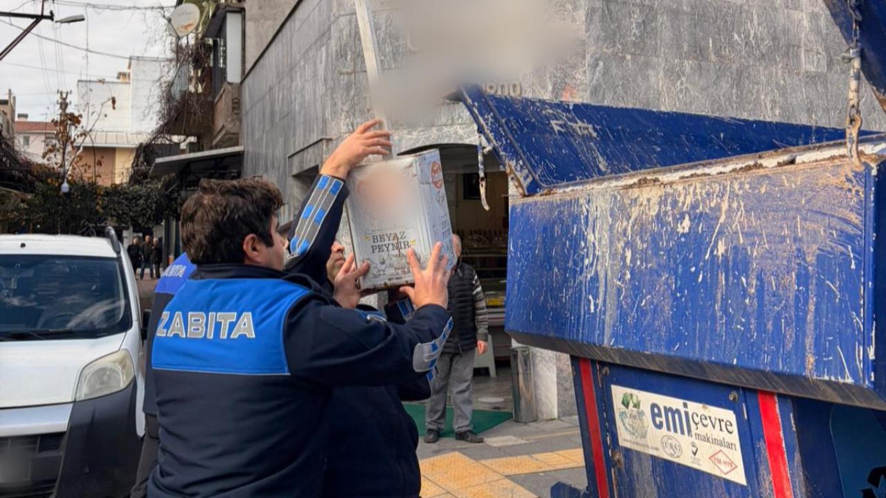 Turgutlu'da zabıta tek tek topladı!