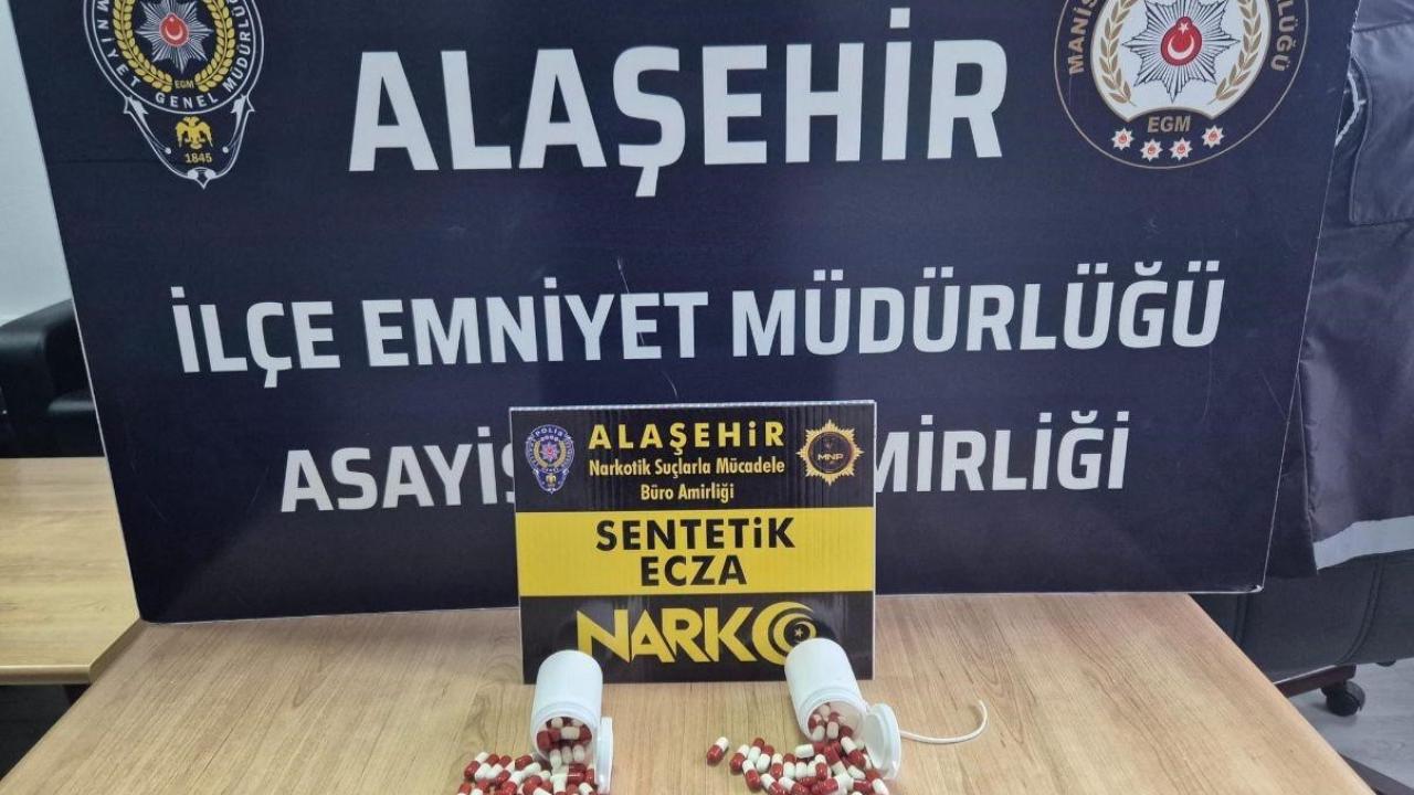Araçta sentetik hap ele geçirildi: Sürücü tutuklandı